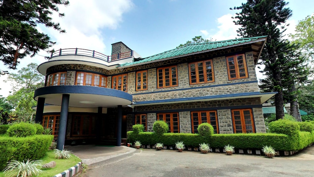 Aranya Nivas KTDC Inside Periyar Tiger Reserve