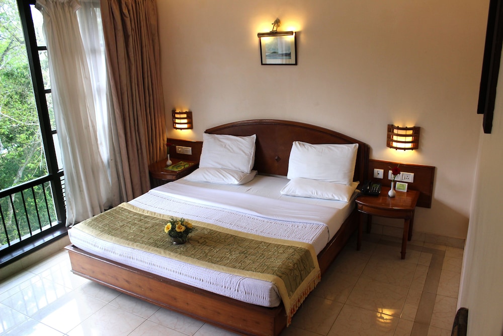 Aranya Nivas KTDC Inside Periyar Tiger Reserve
