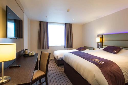 Premier Inn Southampton West