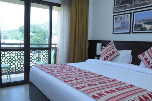 Ramada Encore By Wyndham Statue of Unity