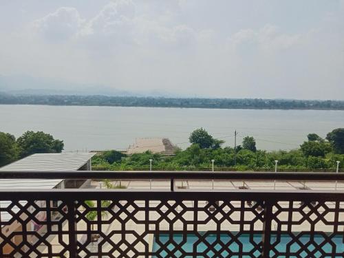 Ramada Encore By Wyndham Statue of Unity