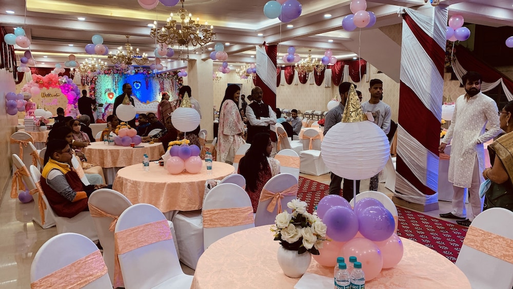 FabHotel Kashish Residency Sector 26