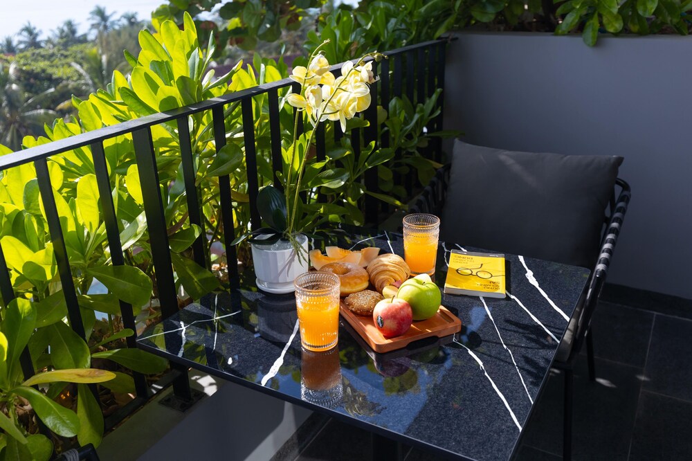 JBAY Beachfront Boutique Hotel