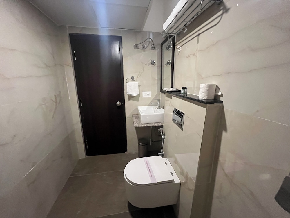 Hotel Landridge - HITECH City Hyderabad