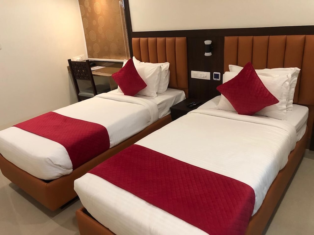 Hotel Landridge - HITECH City Hyderabad