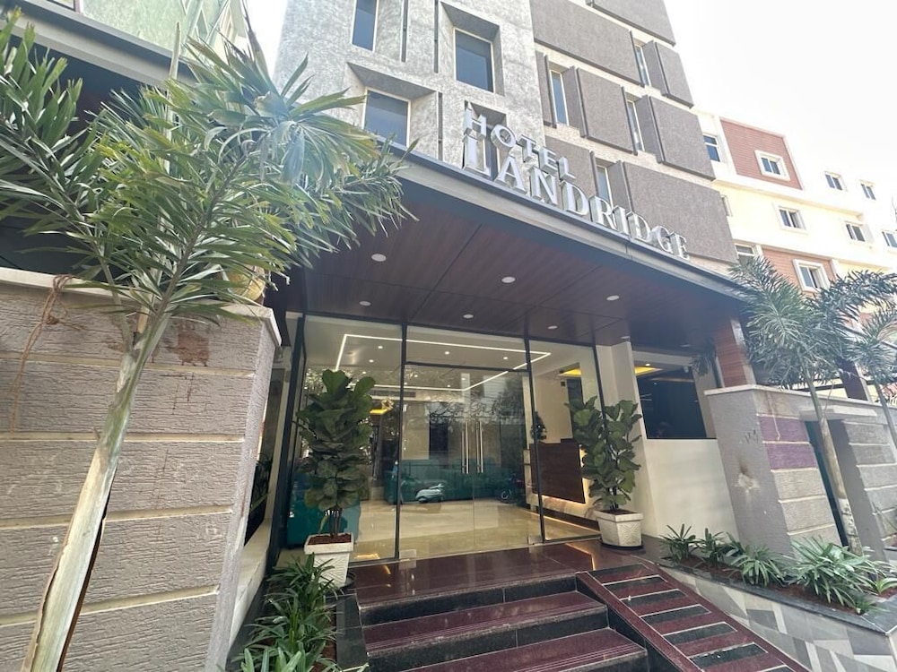 Hotel Landridge - HITECH City Hyderabad