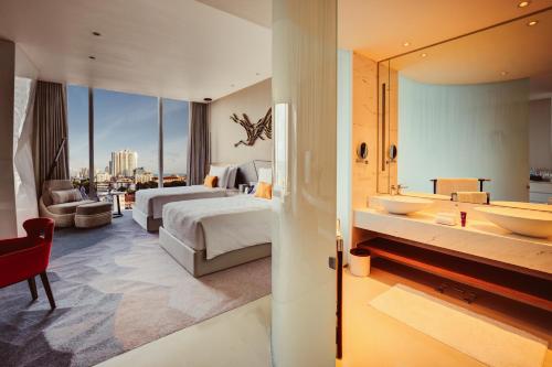Cinnamon Life at City of Dreams