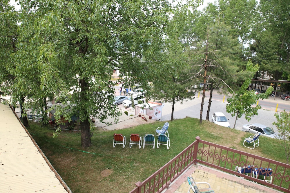 Chinar Family Resort