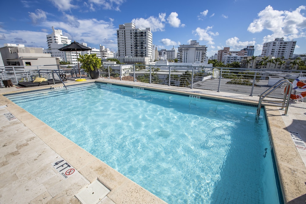 Riviera South Beach Hotel