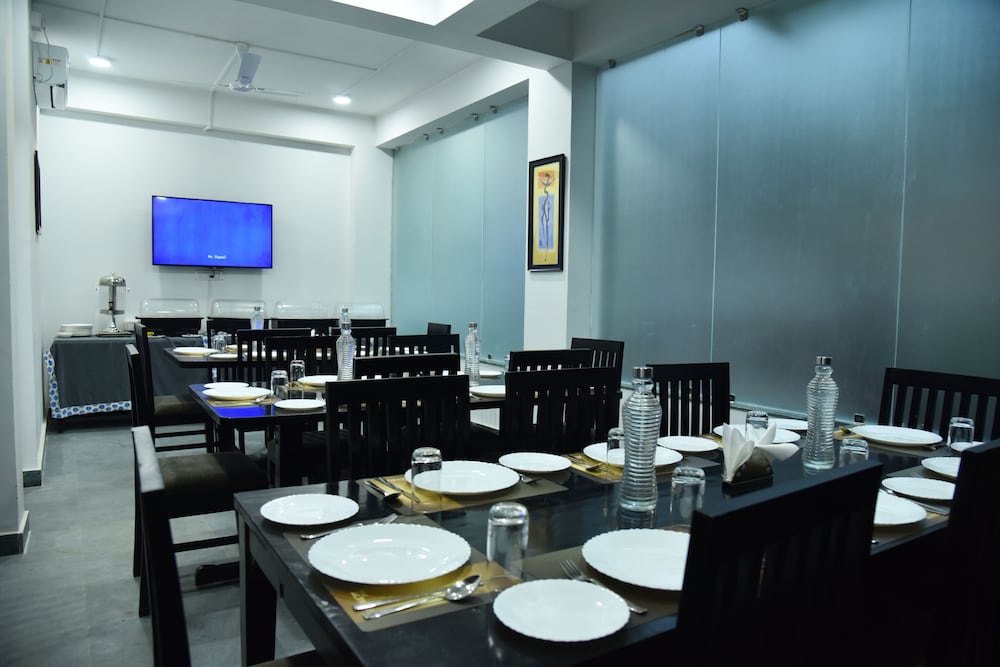 The Altruist Business Stays - New Town, Kolkata