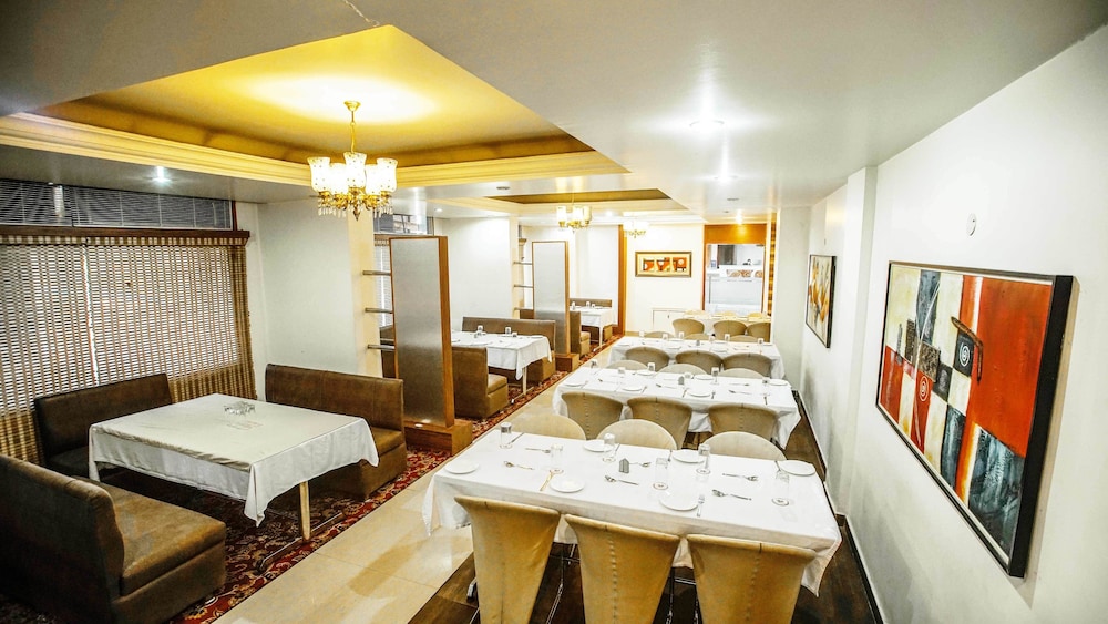 Hotel Subash International