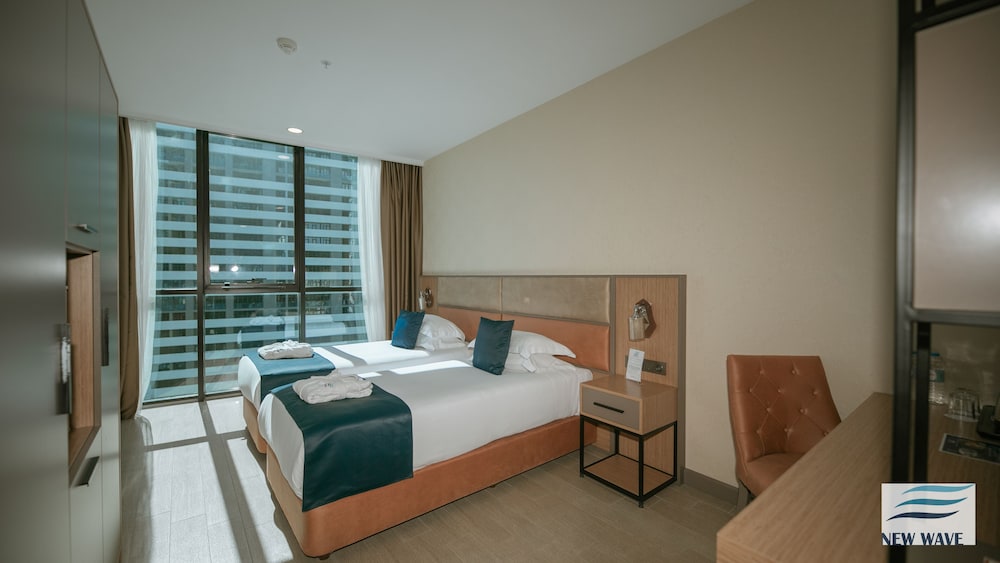 New Wave Hotel