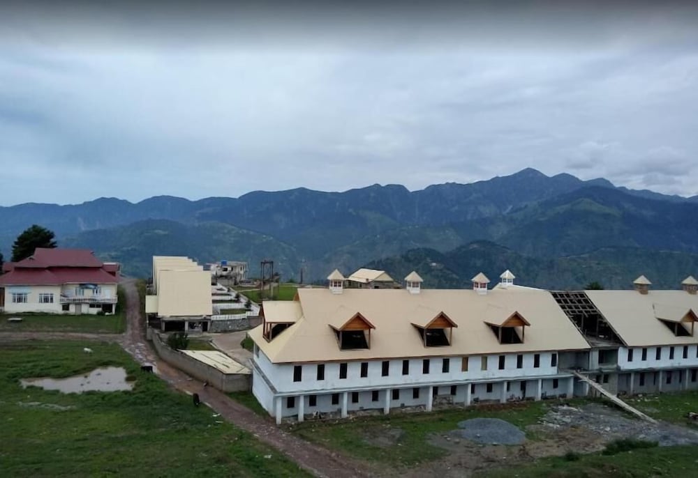 Lalazar Hotel