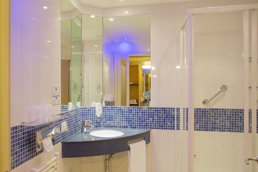 Holiday Inn Express Milan - Malpensa Airport by IHG
