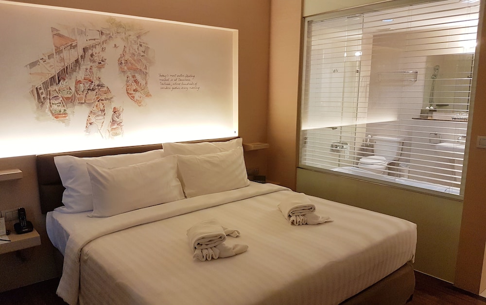 Parinda Hotel