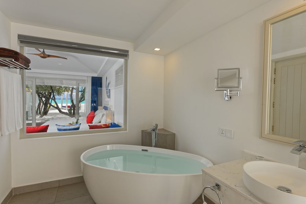 Villa Nautica Paradise Island Resort