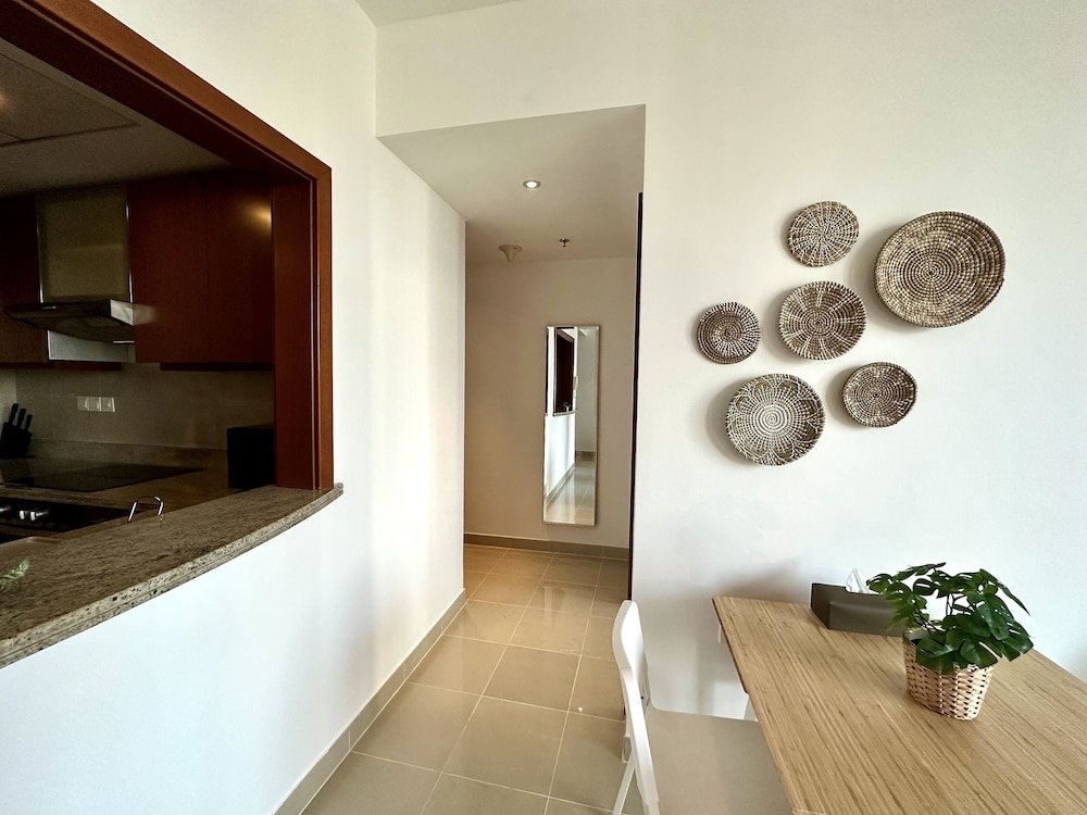 Lux BnB Standpoint Tower Fountain View