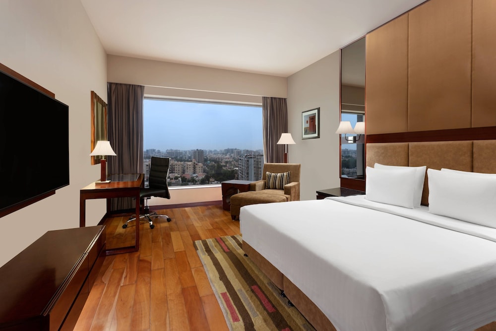 Le Meridien Ahmedabad