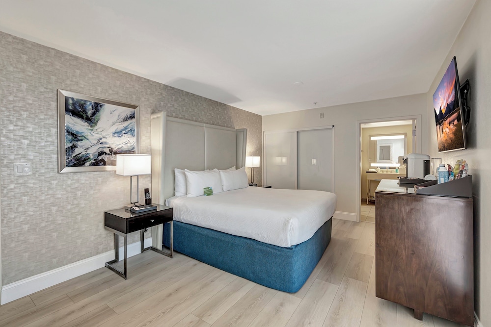 Ocean View Hotel