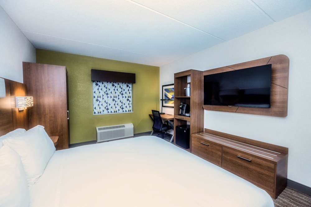 Holiday Inn Express Boston - Saugus by IHG