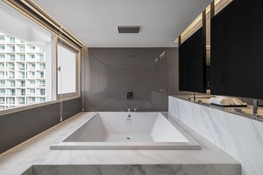 Maison Hotel Bangkok