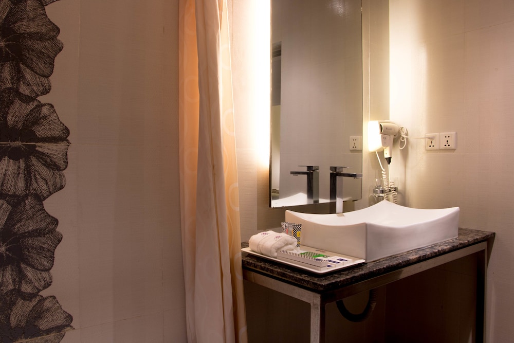 Galesia Hotel & Resort Ltd
