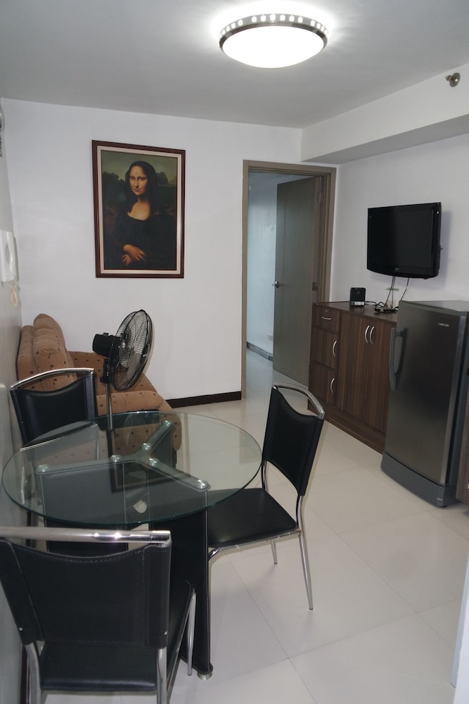 Solemare Parksuites Condominium Condo R US