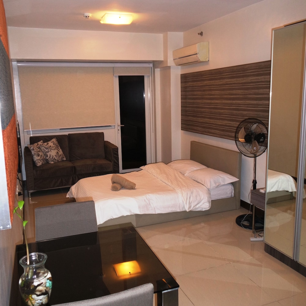 Solemare Parksuites Condominium Condo R US