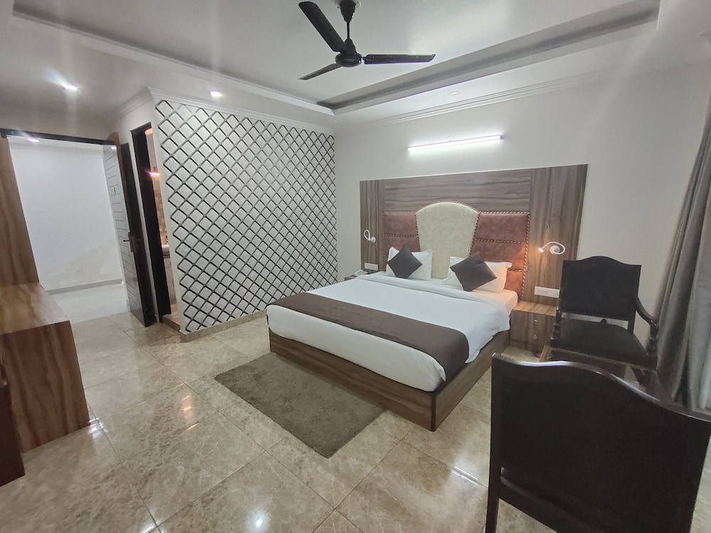 White Pearl Hotel