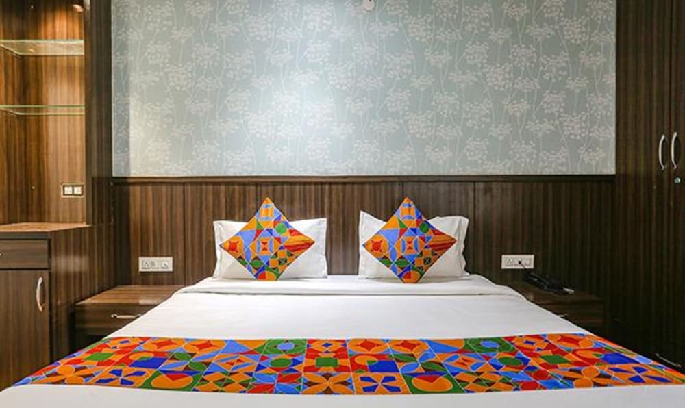  FabHotel RG Stay