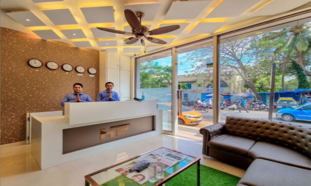 Hotel Empire - Near International Airport