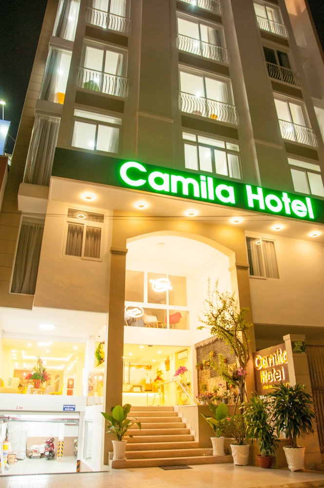 Camila Airport Hotel