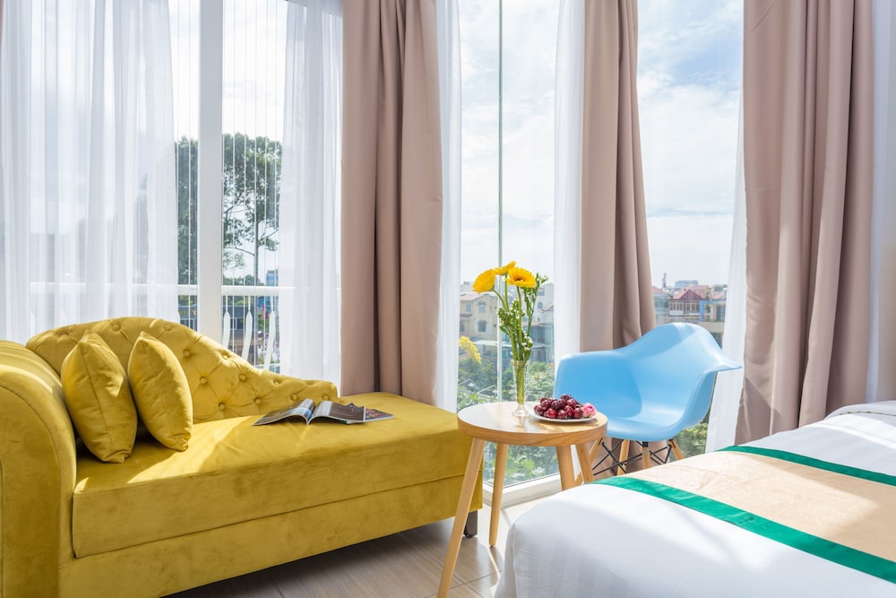 Camila Airport Hotel