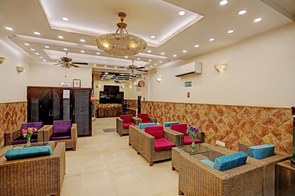 Staybook Atlanta Paharganj