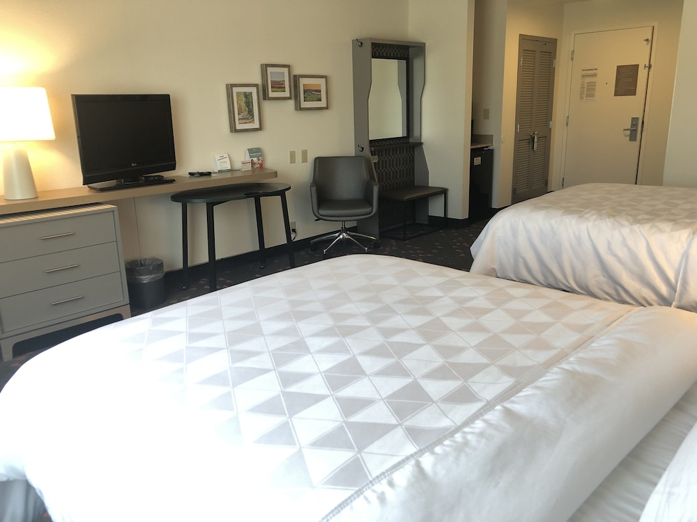 Holiday Inn Statesboro-University Area by IHG