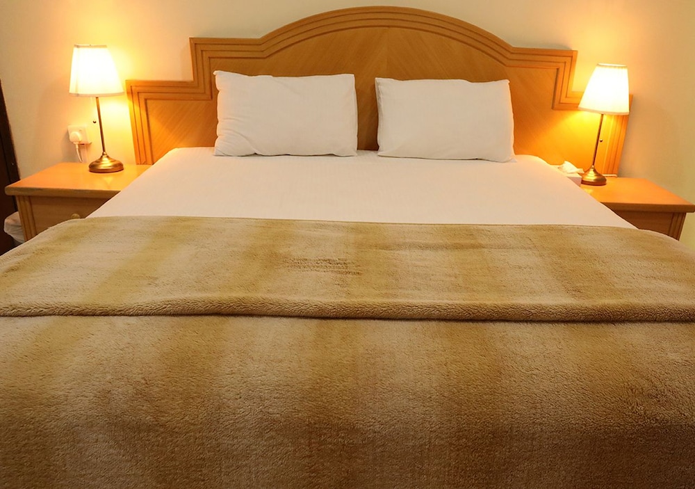Al Shorouq Hotel Apartments