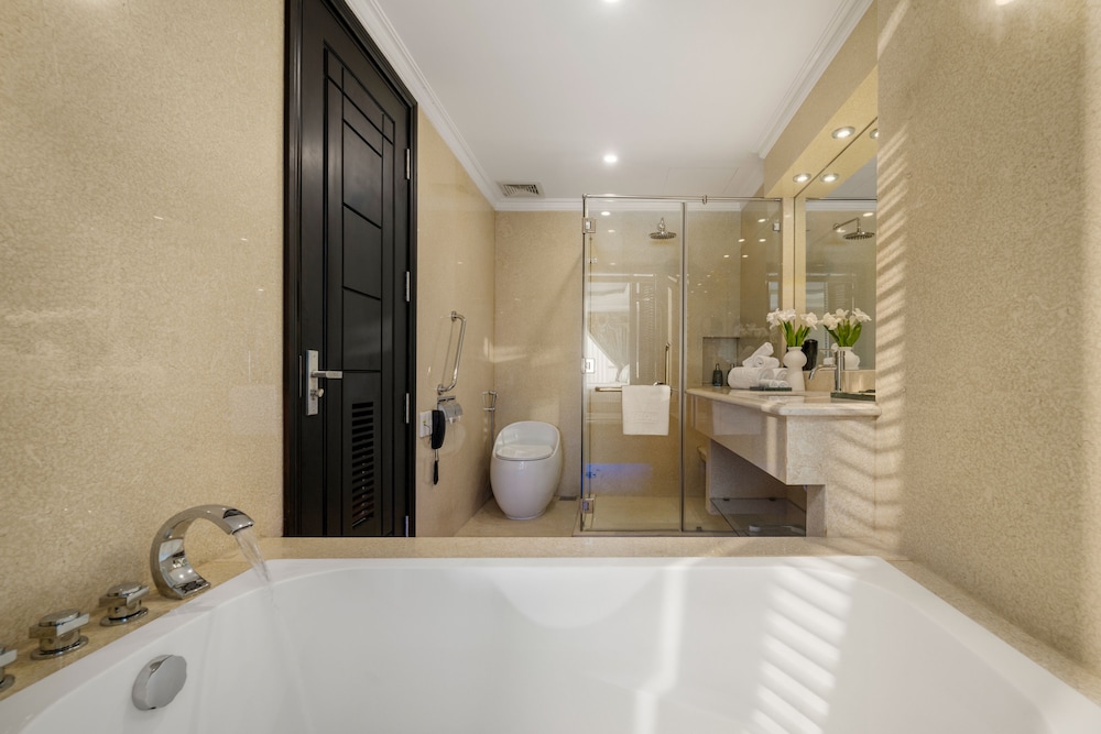 V-Hotel Da Nang Beach