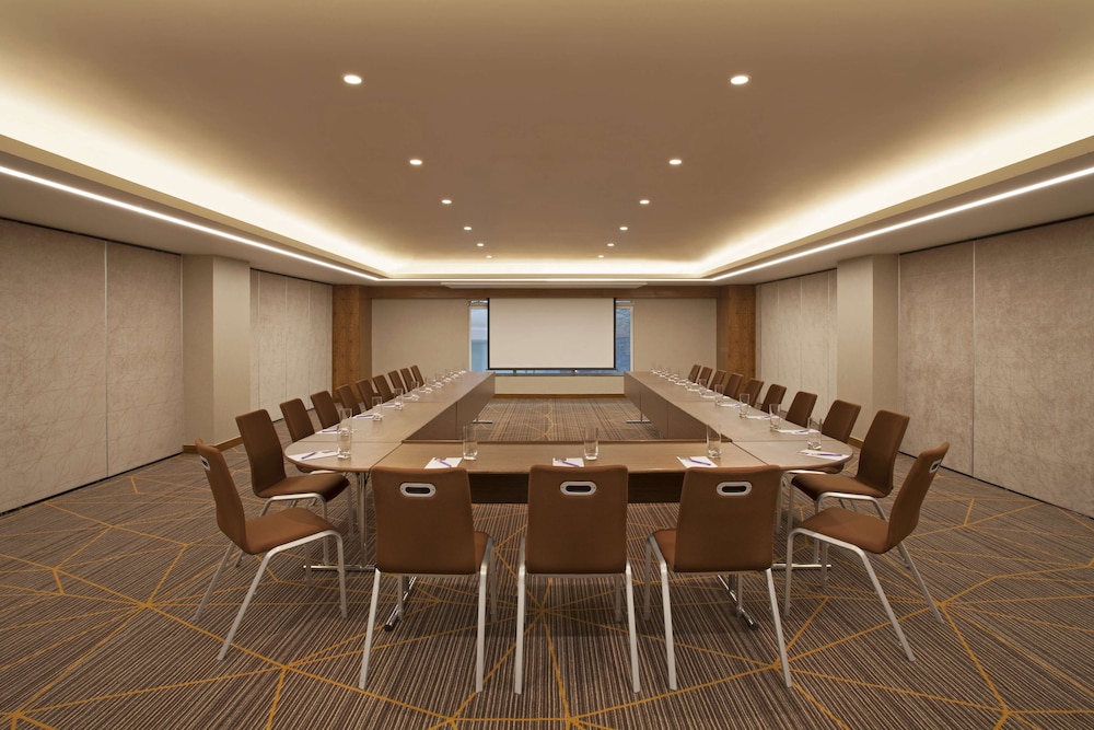 Hyatt Place Hyderabad Banjara Hills