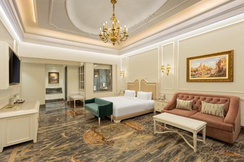 Hotel Hillock Ahmedabad