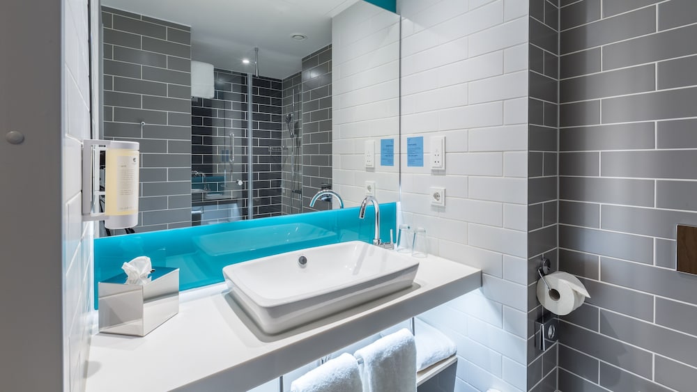 Holiday Inn Express Wuppertal - Hauptbahnhof by IHG