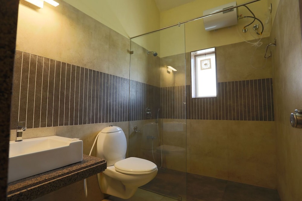 Prabhu Resort by King's Kraft, Rajkot
