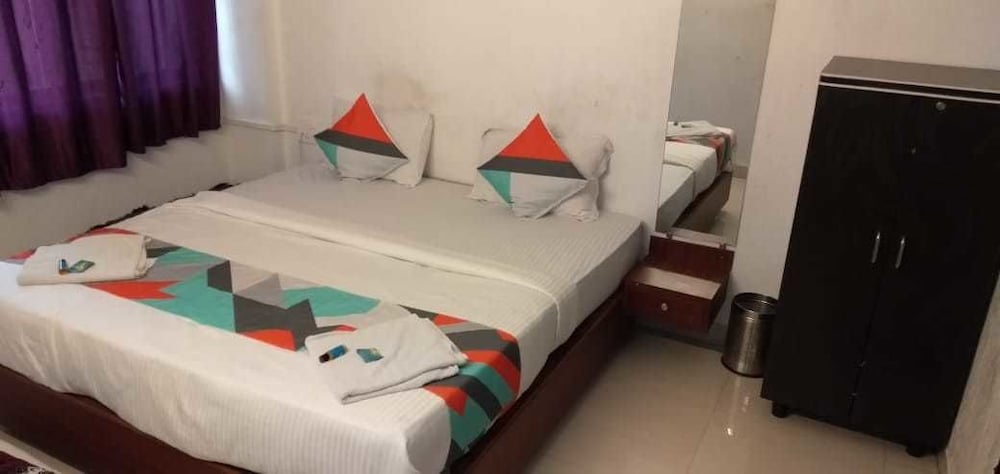 OYO 10389 Latanand Residency