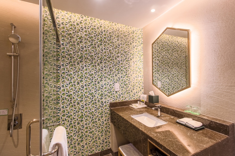 Holiday Inn Chandigarh Zirakpur, an IHG Hotel