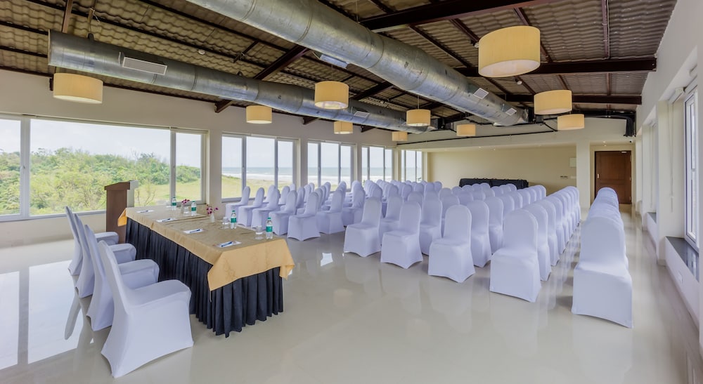 Mandrem Beach Resort, a member of Radisson Individuals Retreats