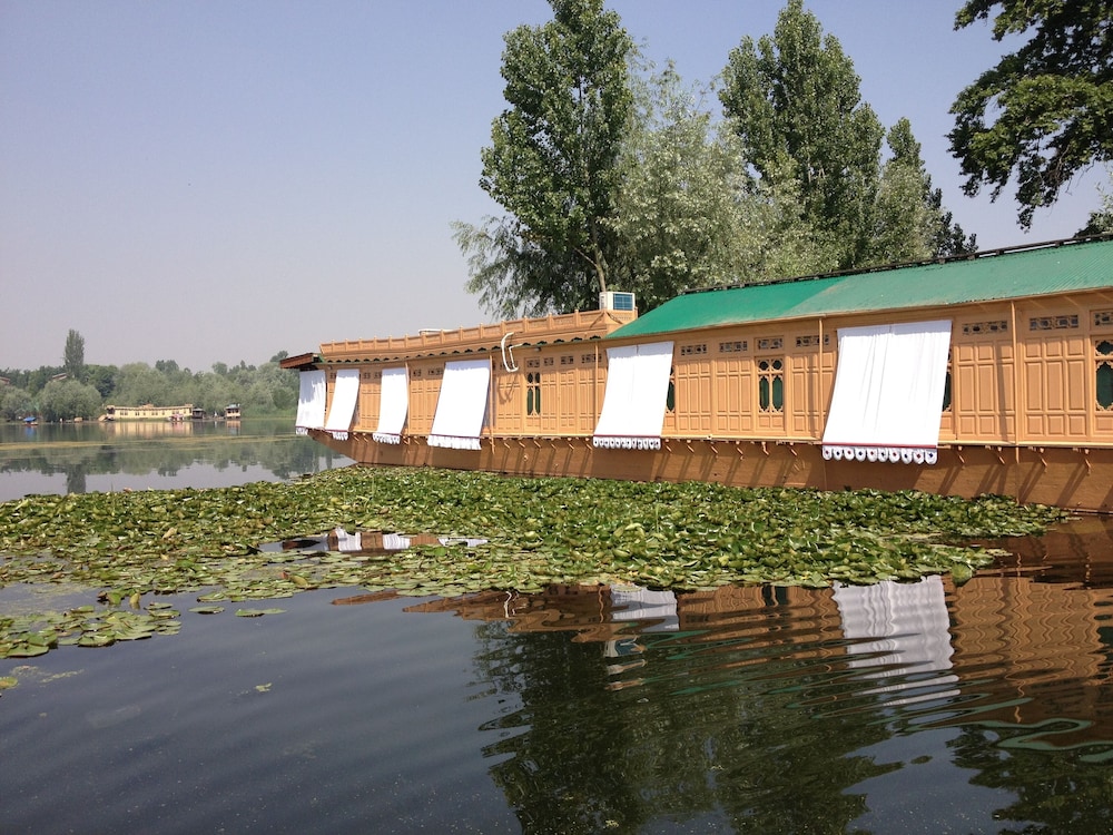 New York Houseboats