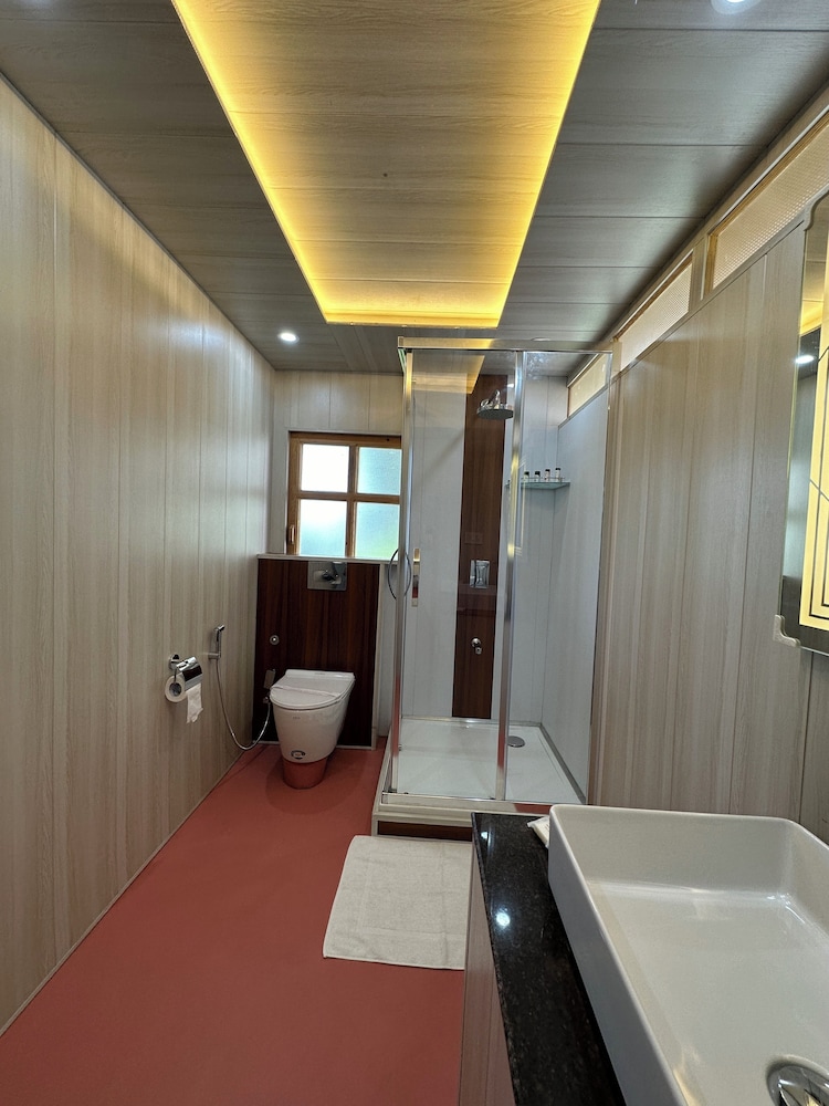 New York Houseboats
