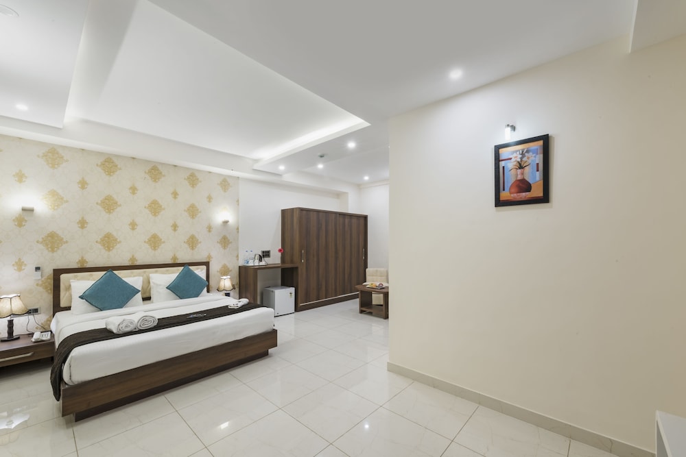 TS Royal Grand - Attibele