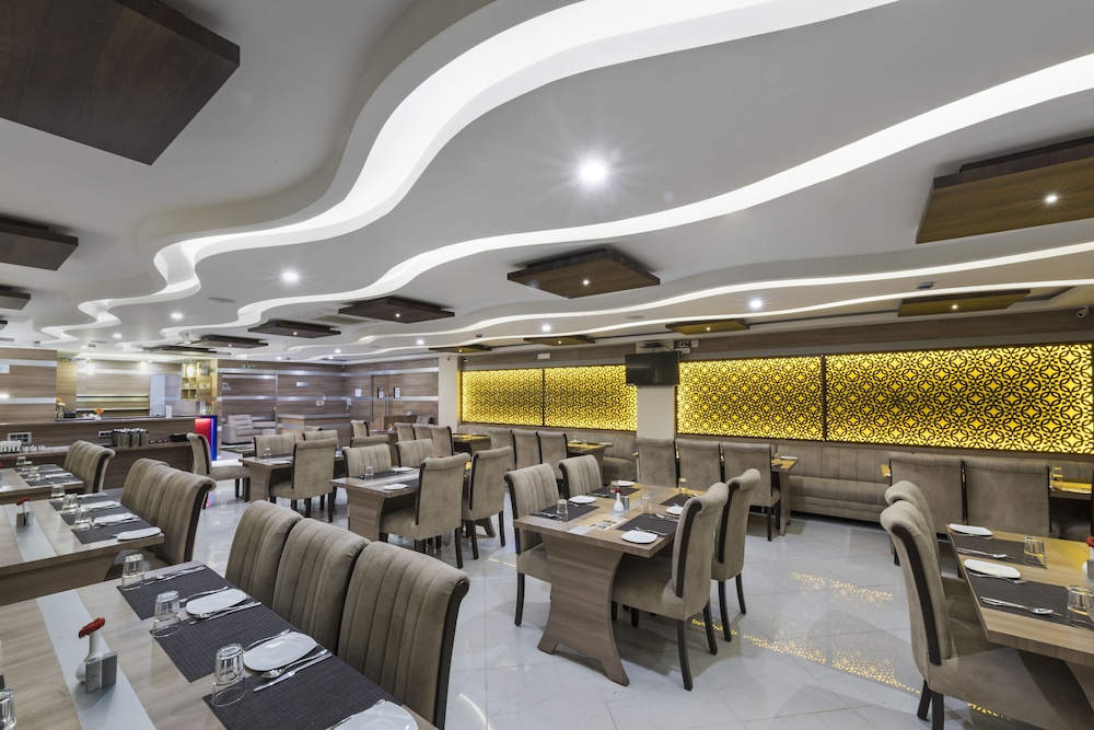 TS Royal Grand - Attibele