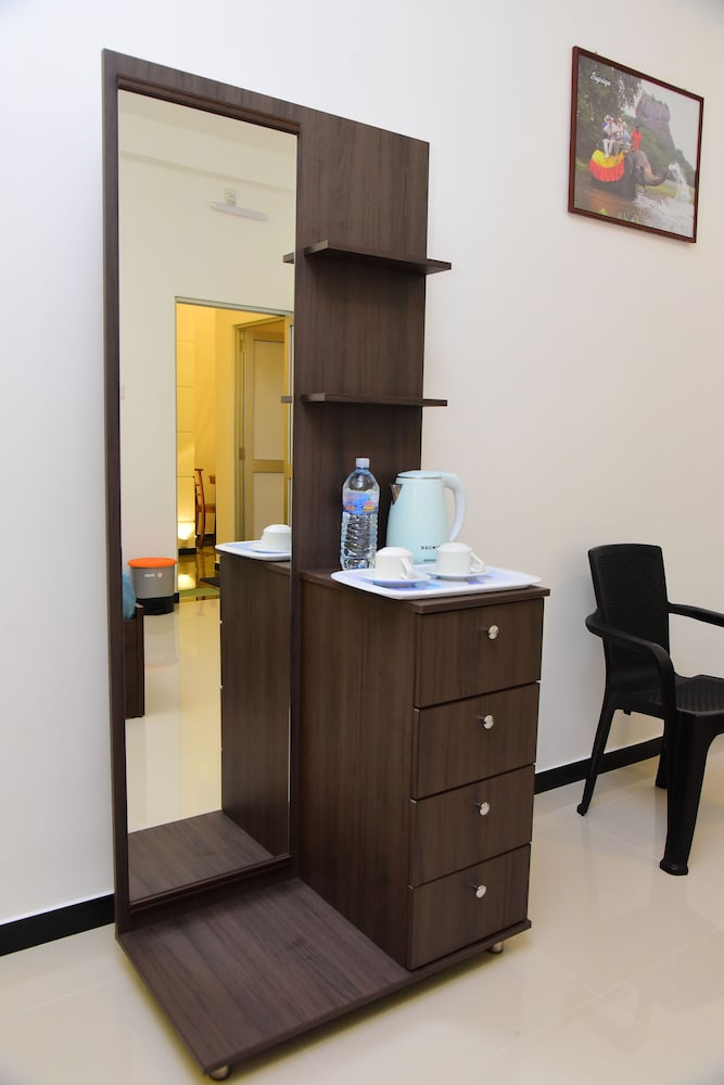 White Villa Airport Transit Hotel