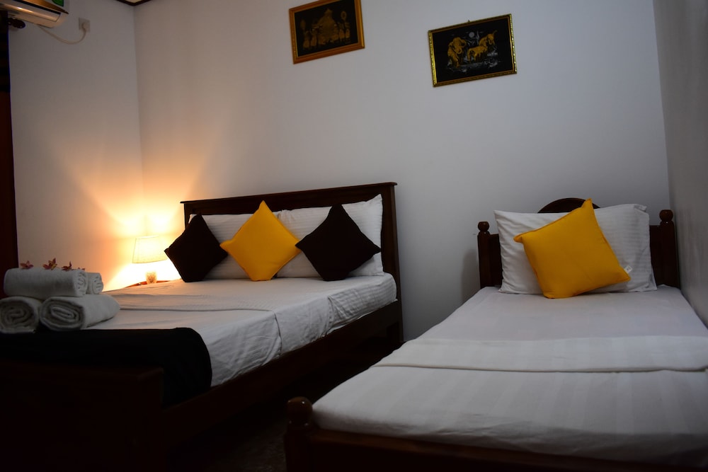 White Villa Airport Transit Hotel